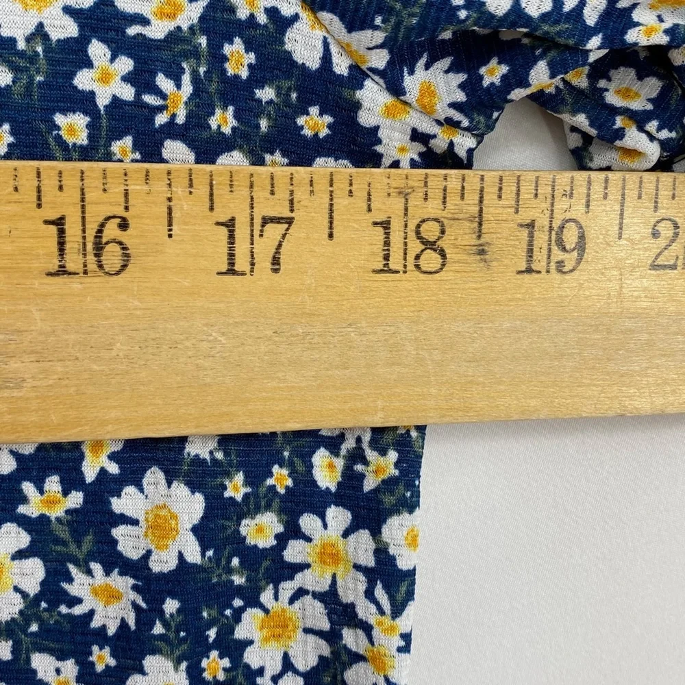Indigo Rose Juniors Size Medium Button Front Blouse Blue Yellow Floral Print - Picture 9 of 10